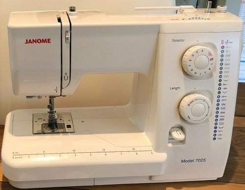 Janome 7025