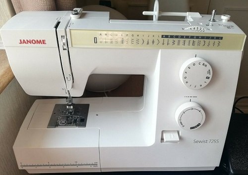 Janome Sewist 725S