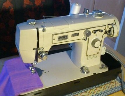 Jones M949 Sewing Machine