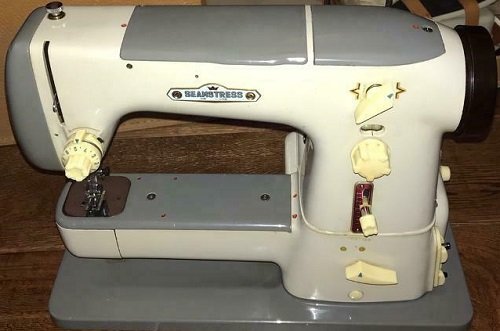 Seamstress T 132