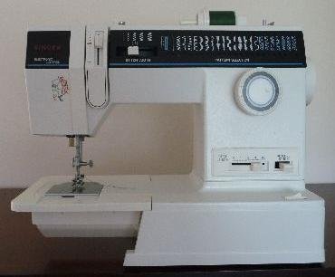 Singer 4572